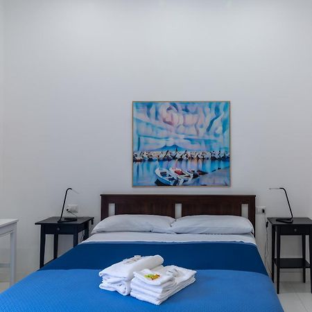 Il Vicoletto Del Castello Hotell Neapel Exteriör bild
