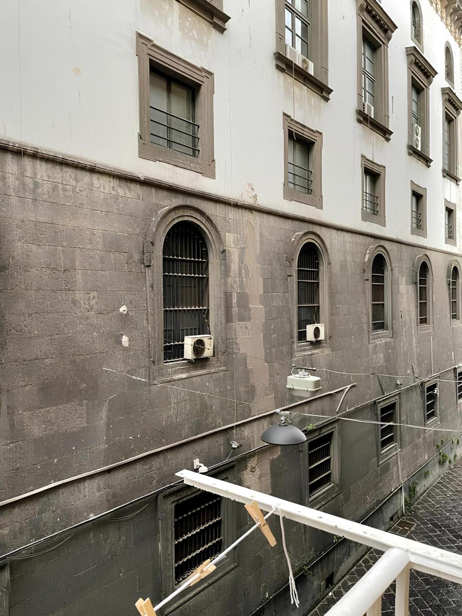 Il Vicoletto Del Castello Hotell Neapel Exteriör bild